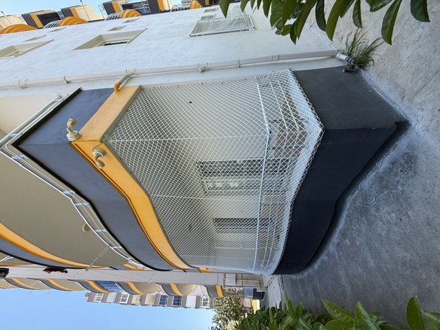 Zemin Kat Kavisli Balkon Kedi Emniyet Filesi